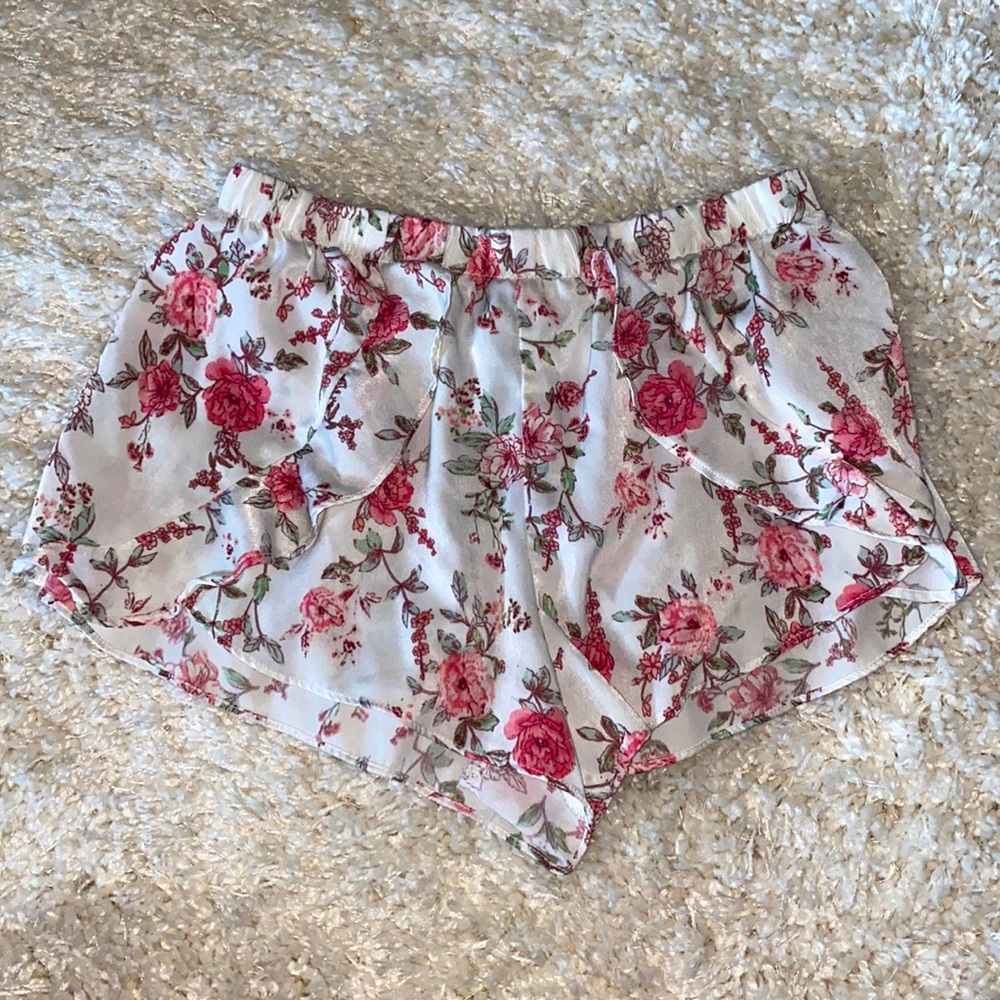 FOREVER 21: flowy shorts size small